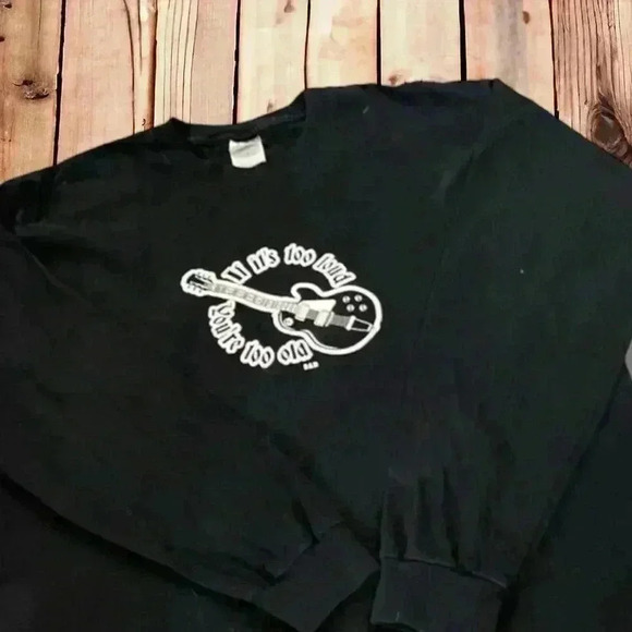 “If it’s too loud, you’re too old” Early 2000s vintage size large black T-Shirt. - Picture 1 of 2